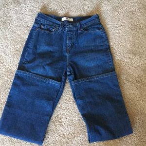 High waisted Levi’s jeans